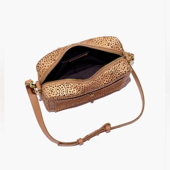 Madewell Transport Camera Bag in Dotted Calf Hair - Picture 3 of 6